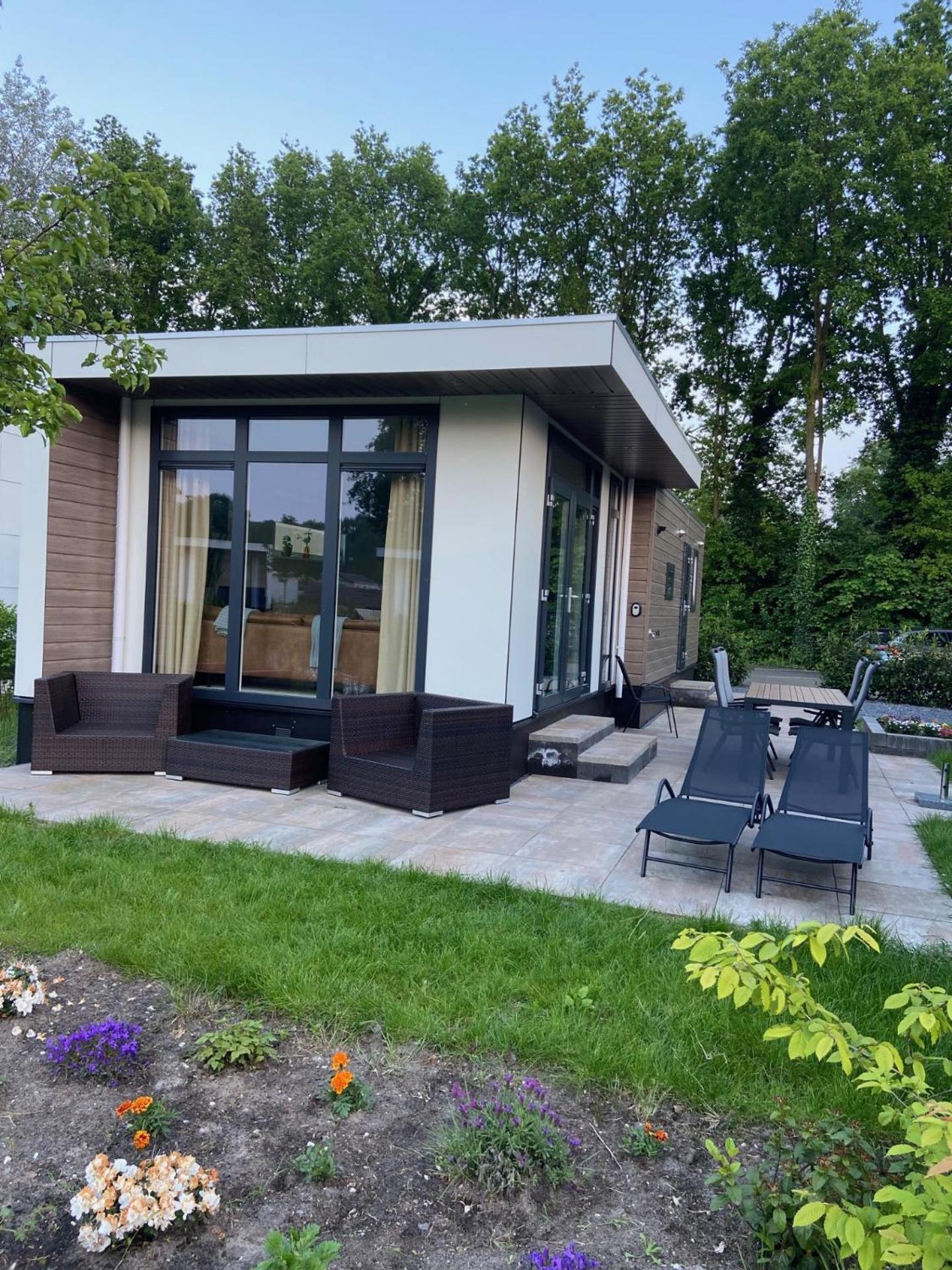 Kindvriendelijk Luxe Chalet In De Bossen Met Prive Sauna Harderwijk Exterior foto